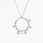Yoko London - Sleek Akoya Pearl and Diamond Necklace Pendant In White Gold